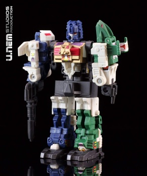 [Combiners Tiers] FANSPROJECT SAURUS RYU-OH aka DINOKING - Sortie 2015-2016 - Page 2 ZlTwxr3B