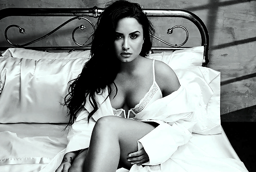 demetria lovato.  - Página 99 Tumblr_p4ly9aX8x11reblqyo1_500