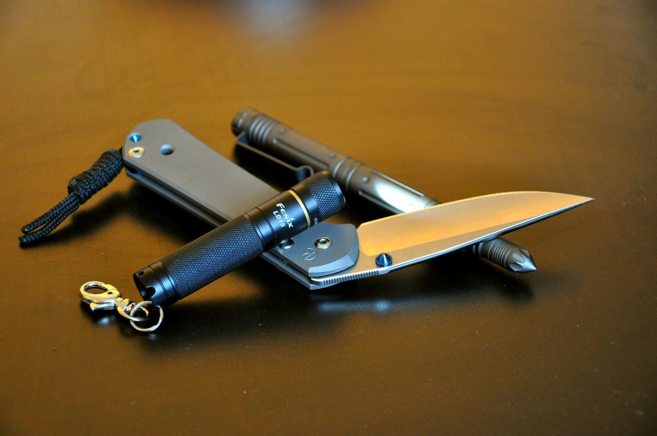 EDC (Everyday Carry) là gì và vì sao đây là những thứ anh chàng nào cũng phải nên có Tumblr_lkoimvhppI1qaugiso1_1280