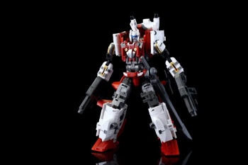 [MakeToys] Produit Tiers - Gamme MT - Basé sur les BD TF d'IDW - Page 11 4PhCyBif