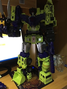 [Toyworld] Produit Tiers - Jouet TW-C Constructor aka Devastator/Dévastateur (Version vert G1 et jaune G2) - Page 6 4VAym0V8