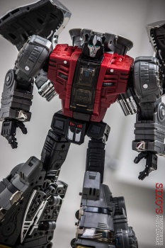 [Masterpiece Tiers] FANSTOYS FT-07 STOMP aka SLUDGE - Sortie Décembre 2015 - Page 5 7JJCoFqE