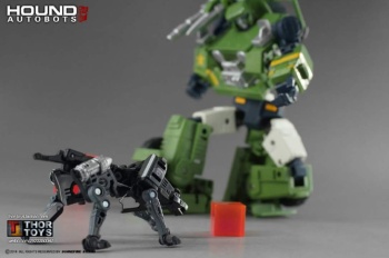 [Maketoys] Produit Tiers - Jouet MTRM-02 Gundog - aka Hound/Dépisteur - Page 2 B6mx7BBR