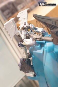 [Combiners Tiers] FANSPROJECT SAURUS RYU-OH aka DINOKING - Sortie 2015-2016 - Page 2 BWIyHH2k