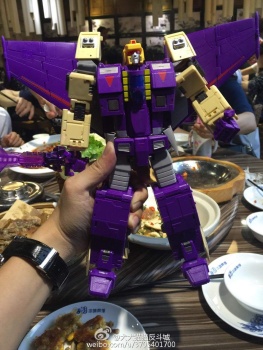 [DX9toys] Produit Tiers D-08 Gewalt - aka Blitzwing/Le Blitz ChC3PGoO