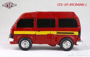 [TFCtoys] Produit Tiers - OS-01 Ironwill (aka Ironhide/Rhino) & OS-03 Medic (aka Ratchet/Mécano) Nxxo9wJa