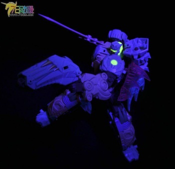 [TFCtoys] Produit Tiers - Poseidon - aka Piranacon/King Poseidon (Masterforce) - Page 2 QOfqFI4L