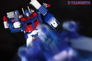 [Masterpiece Tiers] X-TRANSBOTS MX-II ANDRAS aka SCOURGE - Sortie Novembre 2015 - Page 2 UJ4zeoHz