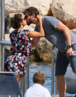 Nina Dobrev and Asustin Stowell enjoy the ocean off the cost the French Riviera (July 26) VnZtpdFN