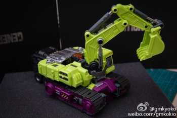 [Combiners Tiers] GENERATION-TOY GRAVITY BUILDER aka DEVASTATOR - Sortie 2015-2016 - Page 8 ZmE8iPkf