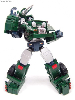 [Masterpiece Tiers] MAKETOYS MTRM-02Y GUNDOG aka HOUND - Sortie Octobre 2015 - Page 3 JZ1LuBeB