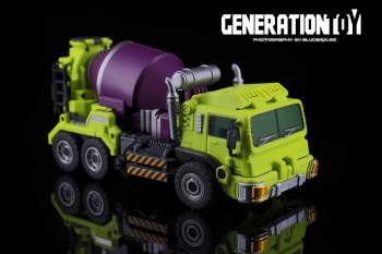 [Generation Toy] Produit Tiers - Jouets TF de la gamme GT - des BD TF d'IDW - Page 2 Kq7mrGsj