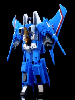 [Masterpiece Takara Tomy] MP-11T THUNDERCRACKER - Sortie Décembre 2015 - Page 2 PwNswmwi