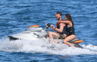 Nina Dobrev and Asustin Stowell enjoy the ocean off the cost the French Riviera (July 26) Ryxw1kmY