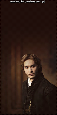 Toby Regbo 18230717_neSwG