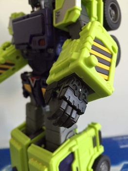 [Toyworld] Produit Tiers - Jouet TW-C Constructor aka Devastator/Dévastateur (Version vert G1 et jaune G2) - Page 5 1bE0RwyO