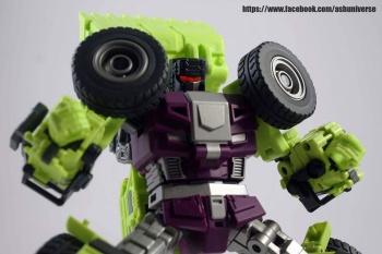 [Combiners Tiers] GENERATION-TOY GRAVITY BUILDER aka DEVASTATOR - Sortie 2015-2016 - Page 3 1sOxxt0X