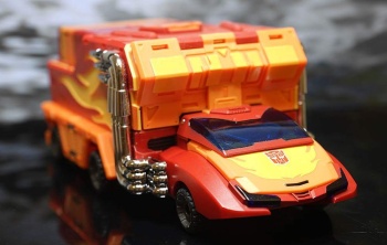 [DX9toys] Produit Tiers - Jouet D-06 Carry aka Rodimus et D-06T Terror aka Black Rodimus - Page 2 4Sd5zuII