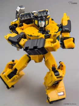 [Masterpiece Tiers] BADCUBE OTS-08 SUNSURGE aka SUNSTREAKER - Sortie Janvier 2016 - Page 4 4xbdl8RQ