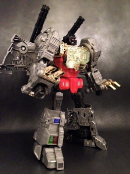 [Combiners Tiers] G-CREATIONS SHURAKING aka COMBINER DINOBOT - Sortie 2015-2016 - Page 4 8Gse7X2t