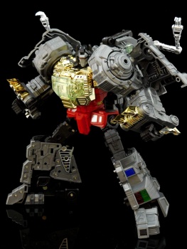 [Combiners Tiers] G-CREATIONS SHURAKING aka COMBINER DINOBOT - Sortie 2015-2016 - Page 4 8uZNB6kK