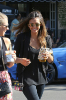 Nina Dobrev with Hilary at Alfred Coffee & Kitchen in West Hollywood (July 29) F6AIPHaf