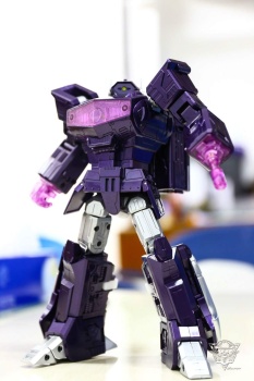 [Masterpiece Tiers] CLOUD 9 W-01 QUAKEBLAST aka SHOCKWAVE - Sortie Janvier 2016 - Page 2 K4nRaezz