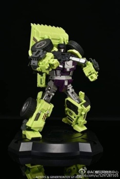 [Combiners Tiers] GENERATION-TOY GRAVITY BUILDER aka DEVASTATOR - Sortie 2015-2016 - Page 4 KuVtI8XX