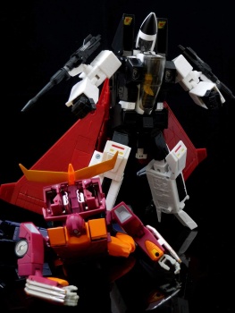 [Masterpiece Takara Tomy] MP-11NR RAMJET - Sortie Mars 2016 - Page 3 Swy0VvVl