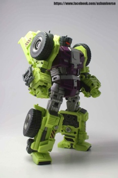 [Combiners Tiers] GENERATION-TOY GRAVITY BUILDER aka DEVASTATOR - Sortie 2015-2016 - Page 3 BWsUNsg1