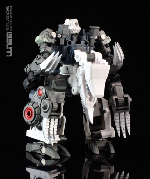 [FansProject] Produit Tiers - Ryu-Oh aka Dinoking (Victory) | Beastructor aka Monstructor (USA) - Page 2 CEE8ehv4