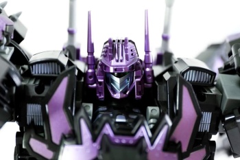 [Mastermind Creations] Produit Tiers - R-02 à R-06 Feral Rex (aka Prédacons G1) + R-20N Nero Rex (aka Prédacons Noir) - Page 3 ClNokVPu