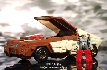 [Masterpiece Tiers] MAKETOYS MTRM-01 CUPOLA aka CHROMEDOME - Sortie Juillet 2015 - Page 2 Mw8rADIy