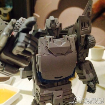 [Masterpiece Tiers] DX9 TOYS D-06 CARRY aka RODIMUS PRIME - Sortie Septembre 2015 Pjz8iLGu