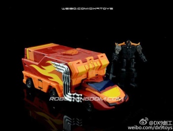 [Masterpiece Tiers] DX9 TOYS D-06 CARRY aka RODIMUS PRIME - Sortie Septembre 2015 - Page 2 VCSxXitX