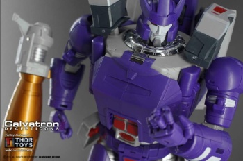 [Masterpiece Tiers] DX9 TOYS D-07 TYRANT aka GALVATRON - Sortie Novembre 2015 - Page 3 WUcjNiya