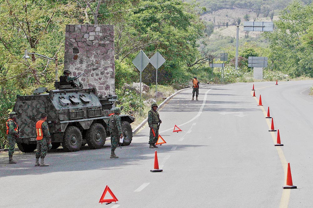 Ofensiva general en Jalisco:39 bloqueos en 25 municipios; 4 enfrentamientos, 15 muertos - Página 2 1212519