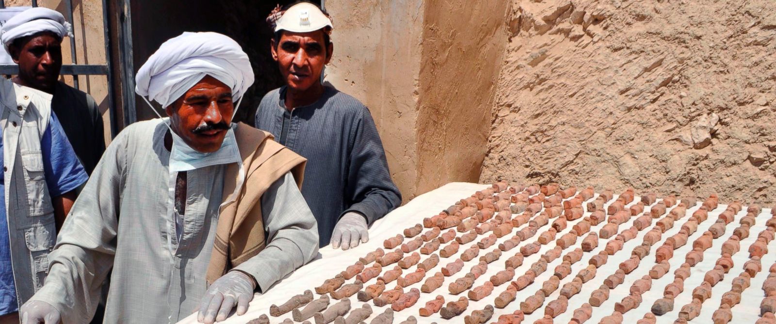 Archaeologists find 1,000 statues in tomb in Egypt's Luxor GTY-luxor-egypt-statues-jef-170418_12x5_1600