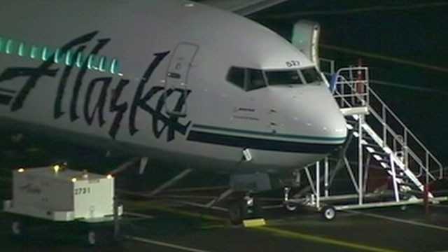 [Internacional] Avião tem pouso de emergência após piloto desmaiar nos EUA  Abc_Alaska_ac_130201_wg
