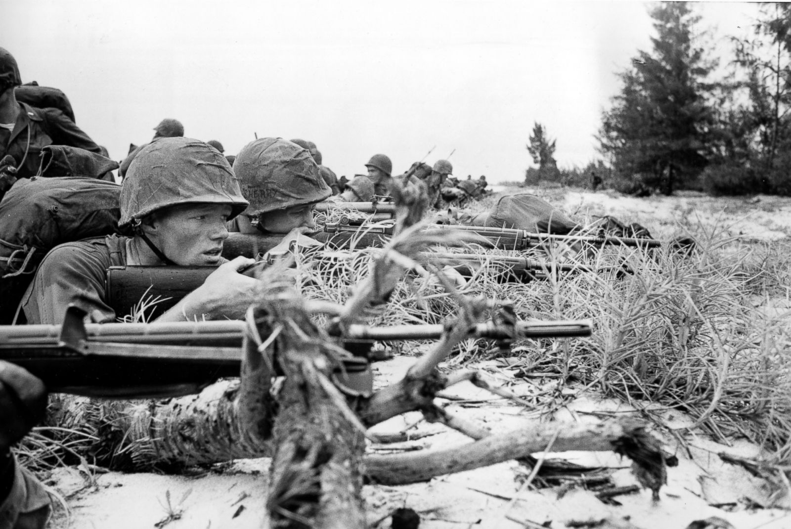 Cotation M14 Ap_vietnam_1_kb_150303_3x2_1600