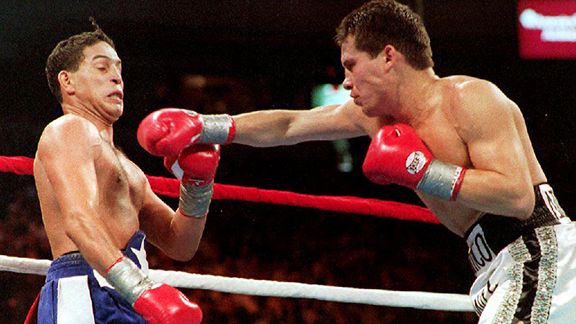 Graham Houston's top ten Mexican vs Puerto Rican rivarly fights Box_g_camacho-chavez01_576