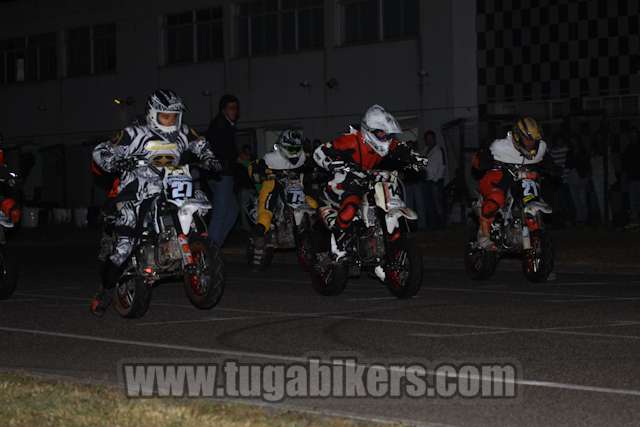 Grande Premio Supermoto Bombarral - 2010 PROVA NOCTURNA - Pgina 2 Supermotobombarral20101