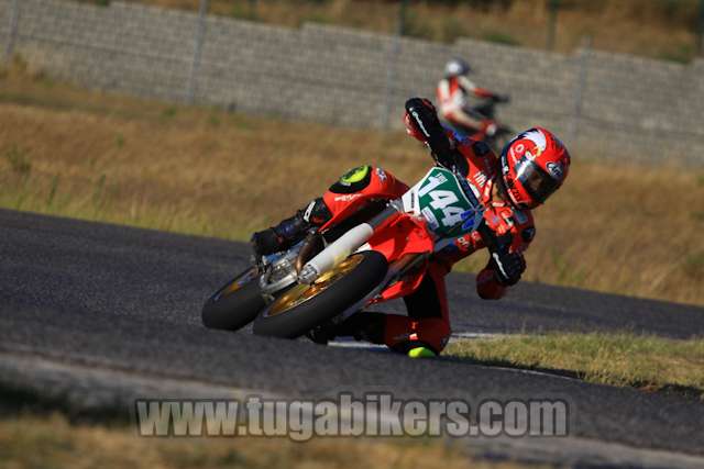 Grande Premio Supermoto Bombarral - 2010 PROVA NOCTURNA - Pgina 3 Supermotobombarral20101