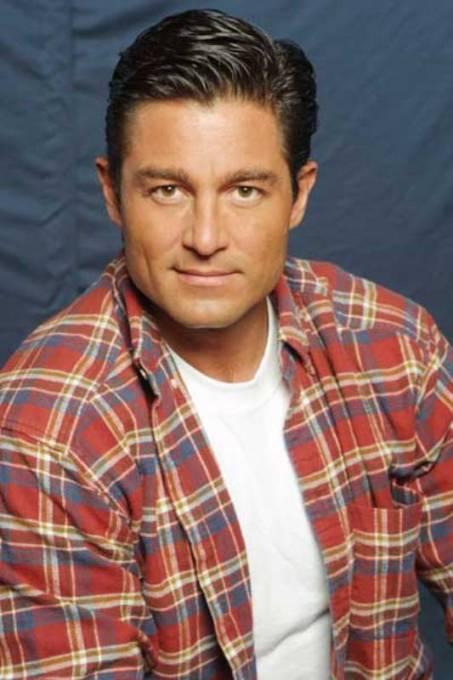 Fernando Colunga L