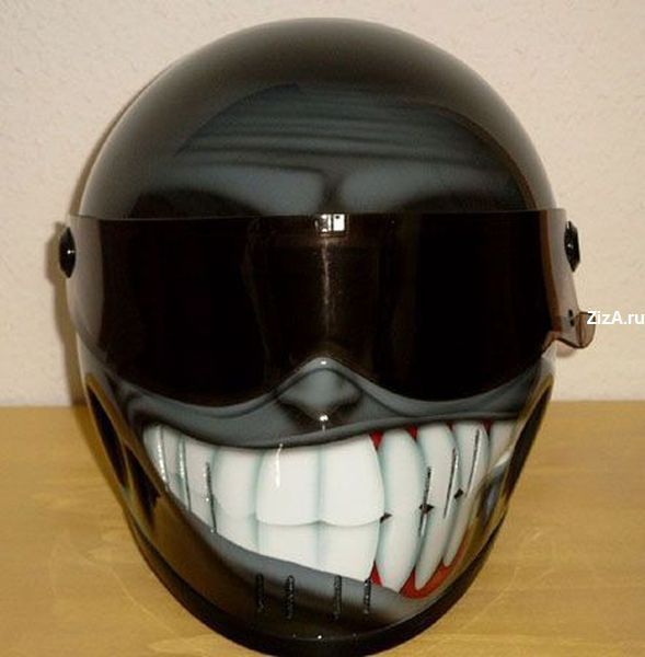 Bonne Dimanche Casque-moto-tunning