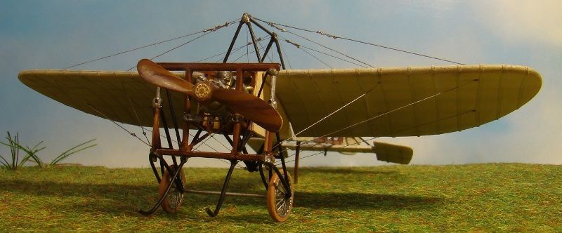 Blériot XI au 1/72ème Aac007