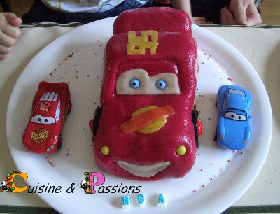 Bonne anniversaire Mouth !! Gateau-Flash-Mc-Queen-de-CARS---3-ans-Noa