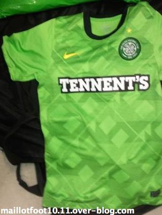 Hilo Oficial - Club Fifanaticos - FIFA11 - Página 2 Celtic-away