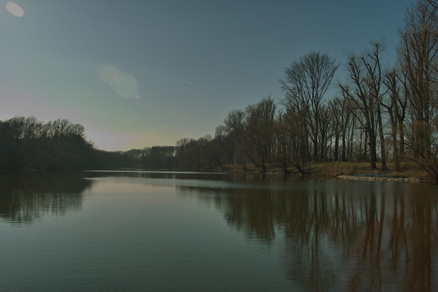 thème du jeu de septembre "Berges, rives et quais, fluviaux" 168086958.KpnxjkUs.SDIM1408_color_efex_pro_4_1500