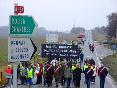 [jeux] La suite de chiffres en images - Page 7 Manif154